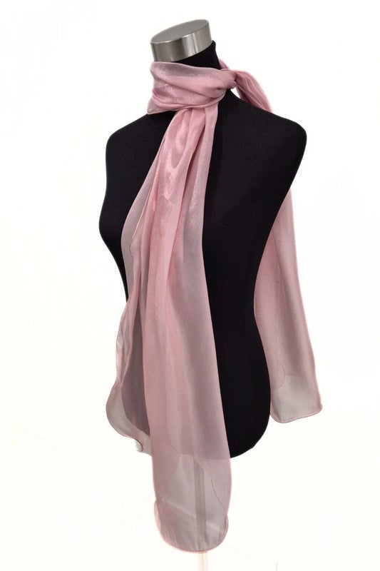 Lasessor Eleea juhlahuivi